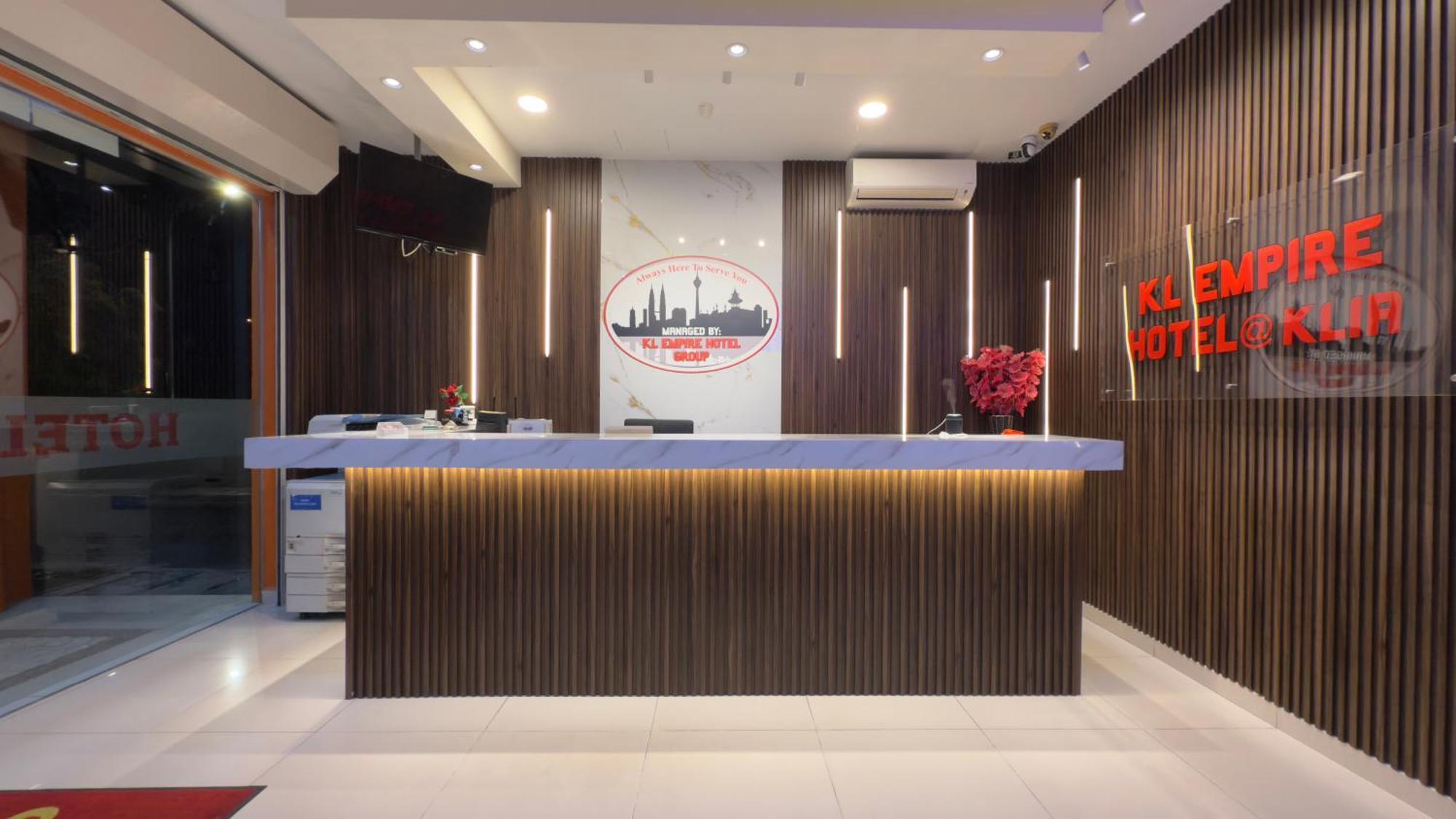 Kl Empire Hotel Klia, Formerly Known As Adiff Palace Klia 雪邦 外观 照片