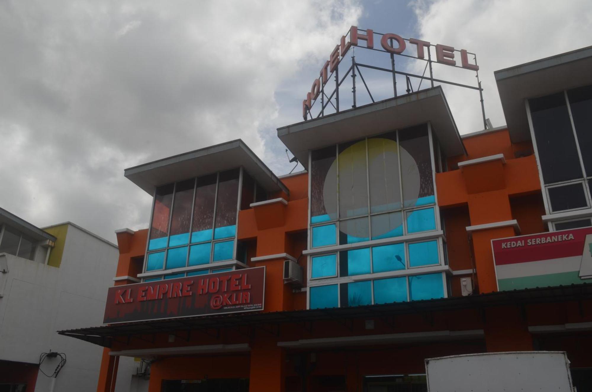 Kl Empire Hotel Klia, Formerly Known As Adiff Palace Klia 雪邦 外观 照片