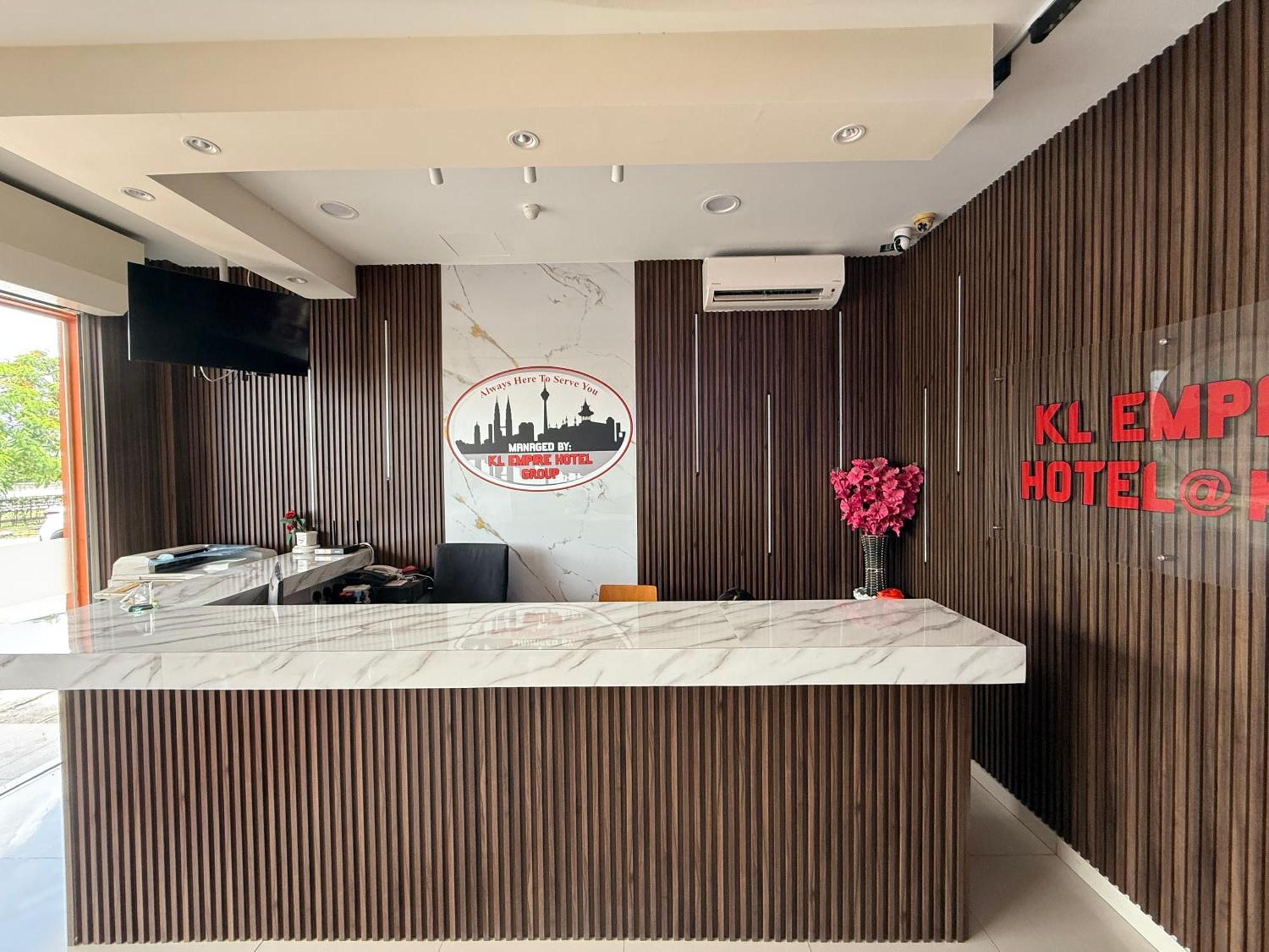 Kl Empire Hotel Klia, Formerly Known As Adiff Palace Klia 雪邦 外观 照片